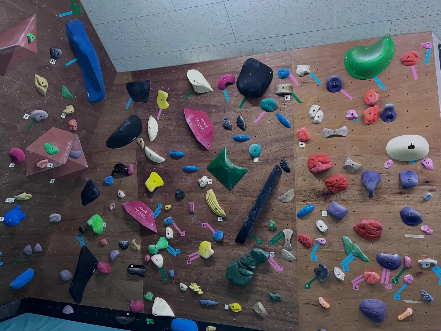 都城市・三股町で新しい趣味にボルダリングはいかがでしょうか？...